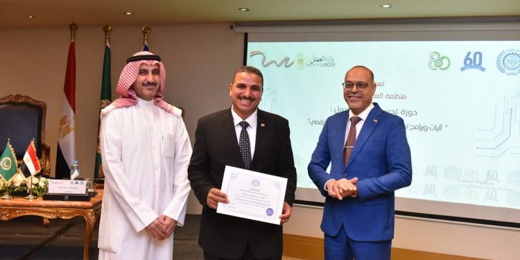 جبران :حريصون على تعظيم الاستفادة من الرقمنة في مجال الأنماط الجديدة للعمل