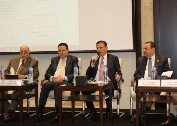 بحضور رئيسي لجنتي الزراعة بمجلسي النواب والشيوخ وخبراء الصناعة والباحثين..  وزير الزراعة يطلق فعاليات ورشة عمل حول توطين صناعة المبيدات في مصر