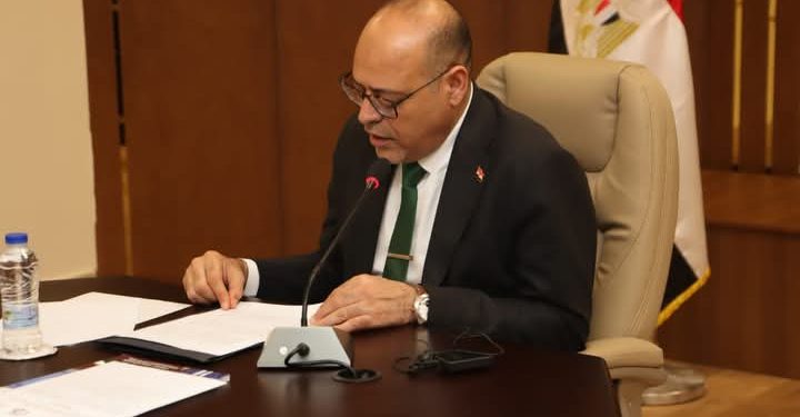 200 ألف جنيه لكل متوفي و 20 ألفًا للمُصاب..وزير العمل يوجه بُسرعة متابعة عمالة غير منتظمة ضحايا انقلاب سيارة نصف نقل بالمنوفية