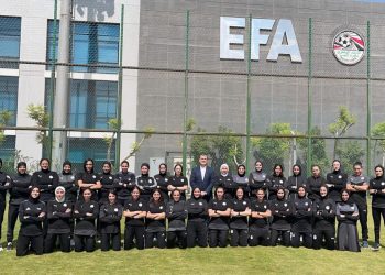 اختبارات فيديو ومحاضرات تثقيفية فى معسكر اليوم الواحد لمحكمات الكرة النسائية