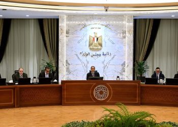رئيس الوزراء يستعرض الإجراءات المقترحة لتيسير تسجيل ودخول الماركات العالمية إلى السوق المصرية