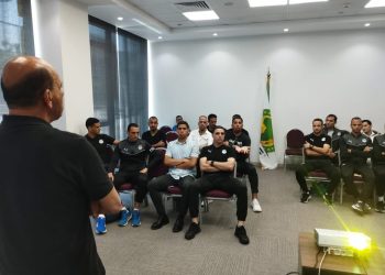 اجتماع لحكام الـ VAR  لمراجعة الأداء وتحسين سرعة القرارات التحكيمية