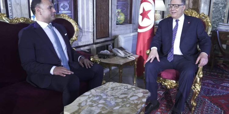 سفير مصر في تونس يلتقي رئيس مجلس النواب التونسي