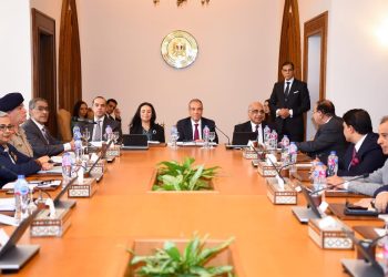 وزير الخارجية والهجرة يترأس حوار اللجنة العليا الدائمة لحقوق الإنسان