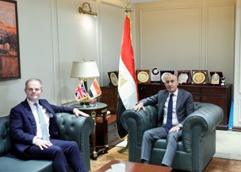 وزير التربية والتعليم يستقبل السفير البريطاني ومدير المجلس الثقافي البريطاني بالقاهرة