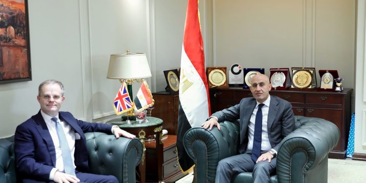 وزير التربية والتعليم يستقبل السفير البريطاني ومدير المجلس الثقافي البريطاني بالقاهرة