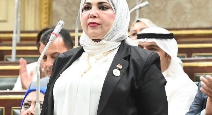 النائبة ميرفت عبد النعيم تؤدي اليمين الدستورية أمام “النواب” خلفا للراحلة رقية عبد العزيز