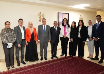 وزير الخارجية والهجرة يشارك في إجراءات لجنة تسلم الأثار المشكلة من وزارة الخارجية ووزارة السياحة والأثار