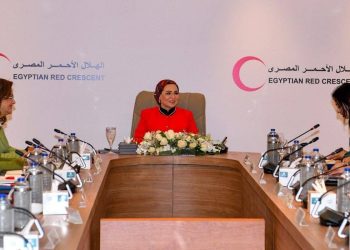 السيدة انتصار السيسي: الهلال الأحمر المصري يجسد أسمى معاني الإنسانية والعمل التطوعي