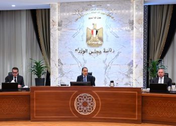رئيس الوزراء: الجولات المُوسعة بمناطق التطوير في المنطقة الاقتصادية لقناة السويس دعماً لتوجه الدولة