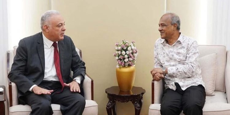 وزير الداخلية البنجلاديشى يستقبل السفير المصرى