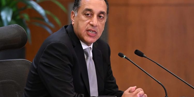 رئيس الوزراء يؤكد التزام الدولة بالاستمرار في مسار الإصلاح الاقتصادي