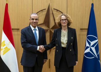 وزير الخارجية والهجرة يجتمع مع مجلس حلف الشمال الأطلسى “الناتو”