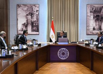 رئيس الوزراء يتابع الموقف التنفيذي لمنظومة الدعم وإجراءات حوكمتها