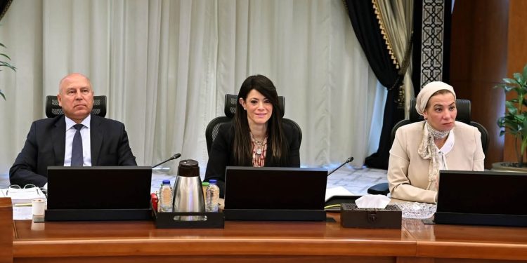 وزيرة التخطيط والتنمية الاقتصادية تستعرض الموقف التنفيذي للبرنامج الوطني للإصلاحات الهيكلية