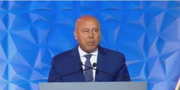 كامل الوزير يؤكد : الصناعة قاطرة التنمية وهدفنا مضاعفة أعداد العاملين بها بحلول “2030”