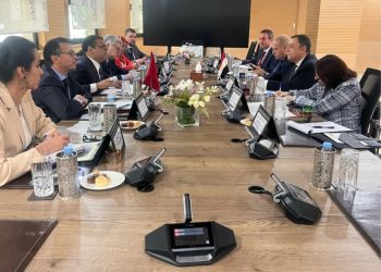 مصر والمغرب: تعزيز العلاقات “الاستراتيجية” وتنسيق المواقف إزاء القضايا الإقليمية والدولية