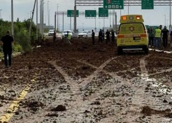 إصابة 8 أشخاص في بن جوريون… بعد سقوط صاروخ قادم من اليمن