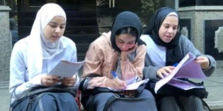 “محافظ الجيزة” يعتمد مواعيد امتحانات الشهادة الإعدادية للفصل الدراسي الثاني “2024/2025”