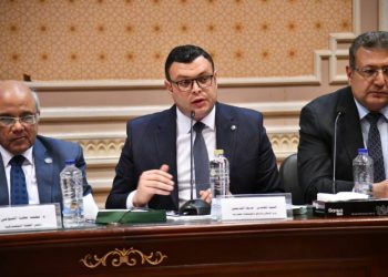 “وزير الإسكان” عن قانون الإيجار القديم: لا إخلاء قسري.. وهدفنا بديل كريم وتطبيق تدريجي