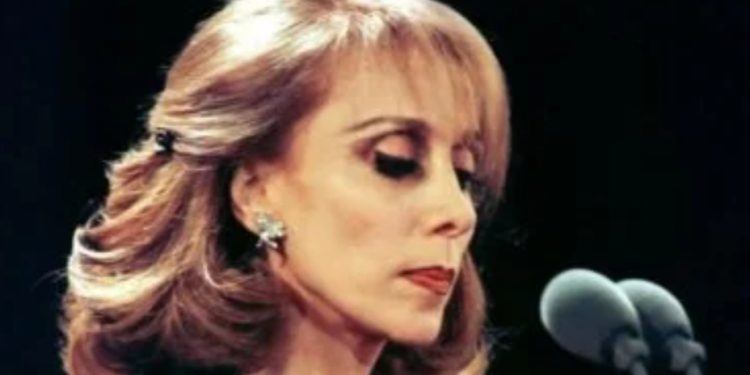 “الأوبرا المصرية” تحتفي بجارة القمر  “فيروز”… ونجوم الطرب في أمسية استثنائية