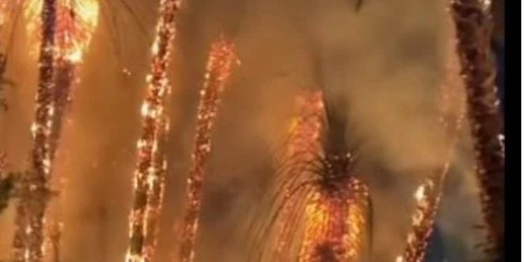 “حريق هائل” ألتهم كورنيش المنيل ليلاً وأثار الذعر