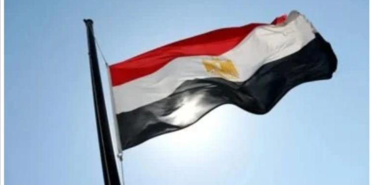 “مصر” تتابع بقلق تطورات ليبيا وتشكل غرفة عمليات لمتابعة أوضاع المصريين