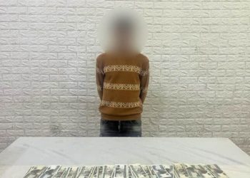 كشف ملابسات مقطع فيديو تم تداوله عبر مواقع التواصل الإجتماعى… متضمناً قيام أحد الأشخاص “بسرقة مبلغ مالى” من داخل محل بالقاهرة.. وضبط مرتكب الواقعة