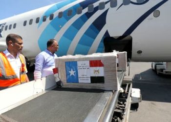 دعماً للمنظومة الشرطية الصومالية.. فقد إضطلعت وزارة الداخلية المصرية بإيفاد عدة شحنات من الملابس الشرطية إلى “دولة الصومال” الشقيقة  