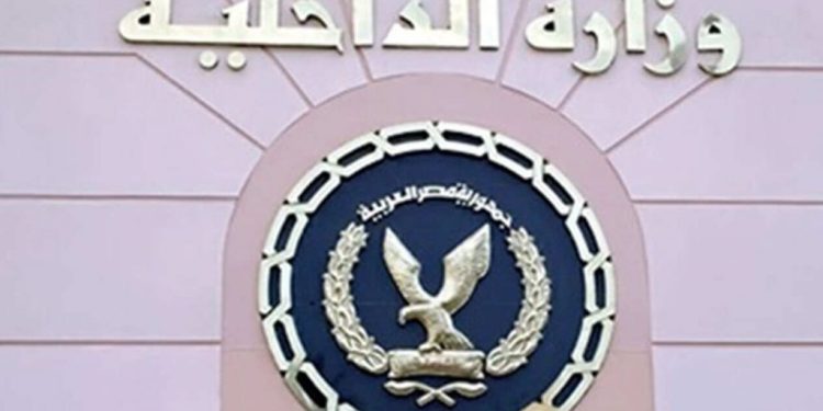فيديو قديم يعود لـ2023.. الداخلية توضح حقيقة "المهتز نفسياً" أمام مدرسة ببولاق