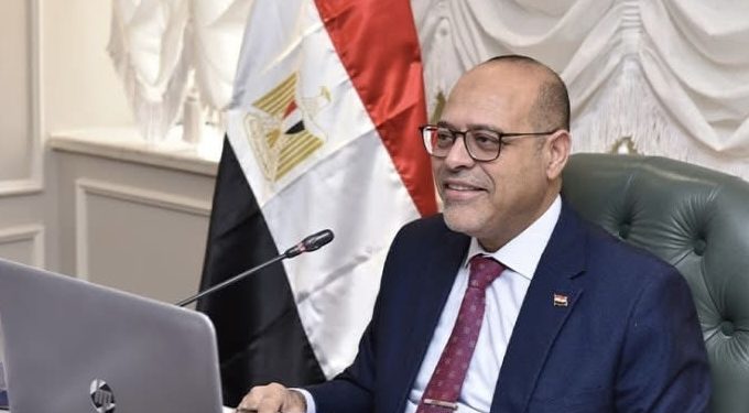 وزير العمل: إجازة من الخميس  5 يونيو حتى الإثنين 9 يونيو  للعاملين في القطاع الخاص بمناسبة عيد الأضحى