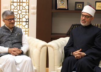 مفتي الجمهورية يستقبل سفير باكستان الجديد لدى القاهرة لبحث سبل التعاون المشترك وتعزيز الدعم العلمي والديني