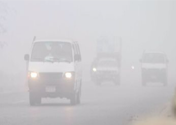 انقشاع الشبورة...إعادة فتح طريق الإسكندرية-القاهرة الصحراوي بعد إغلاق 5 ساعات