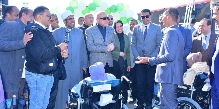 محافظ الأقصر يشارك في احتفالية اليوم العالمي للأشخاص ذوي الإعاقة