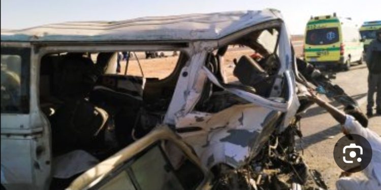 ارتفاع عدد مصابي حادث “ميني باص الدقهلية” إلى 13 شخصاً
