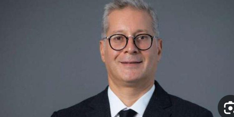 وزير البترول يصدر حركة تكليفات موسعة لقيادات الشؤون الإدارية بـ 16 شركة قطاع عام ومشترك