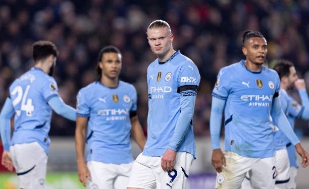 بيب جوارديولا يعلن تشكيل مانشستر سيتي لمواجهة نوتينجهام فورست