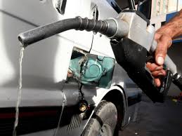 أسعار البنزين والسولار بعد اجتماع الحكومة اليوم الخميس