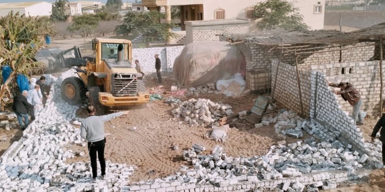 محافظ المنوفية يشدد على إزالة التعديات والبناء المخالف بكافة المراكز