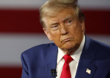 إقالة جماعية للسفراء حول العالم.. واشنطن تستدعي 48 سفيرًا بينهم ممثلها في مصر