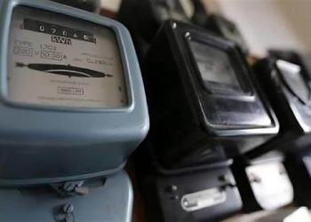 تحذيرات لأصحاب عدادات الكهرباء القديمة.. قرارات جديدة تطبق بعد 6 ايام