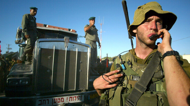 إسرائيل تقر إغلاق إذاعة الجيش بعد 75 عامًا من البث