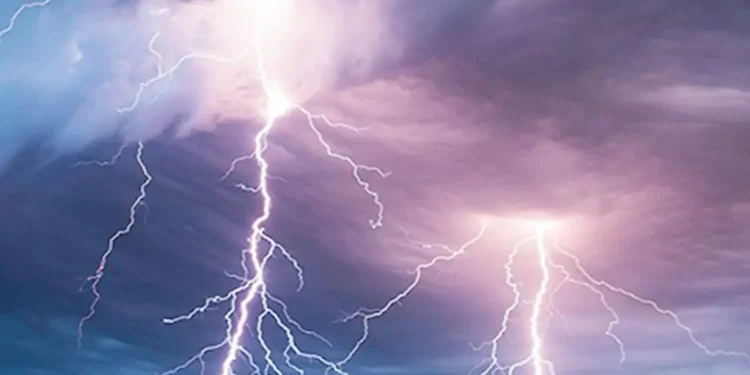 احذروا طقس الغد.. سحب وأمطار متفاوتة الشدة على هذه المناطق