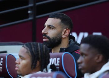 محمد صلاح على دكة بدلاء ليفربول أمام سندرلاند في الدوري الإنجليزي