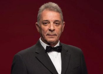 محمود حميدة يغادر المستشفى ويطمئن جمهوره: “حالتي الصحية مستقرة”