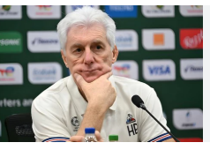 مدرب جنوب إفريقيا: صلاح فاجأني بتصديقه على ركلة الجزاء لمصر